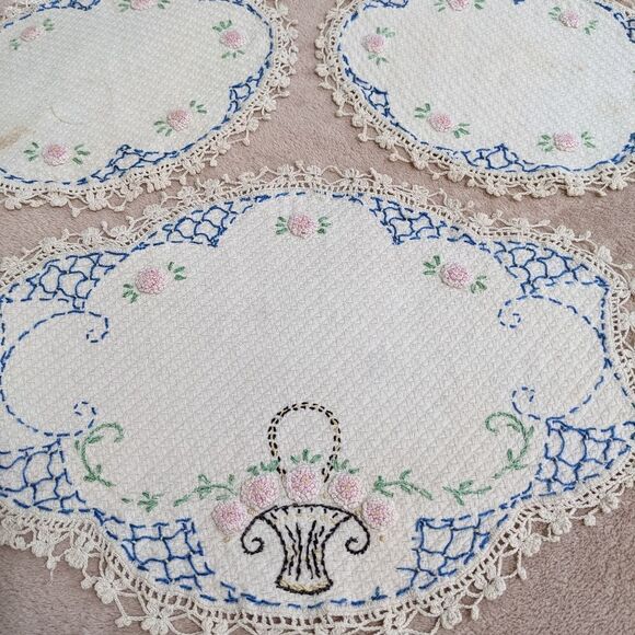 Vintage 1940's Handmade Embroidery & Crochet Doilies - Picture 2 of 16